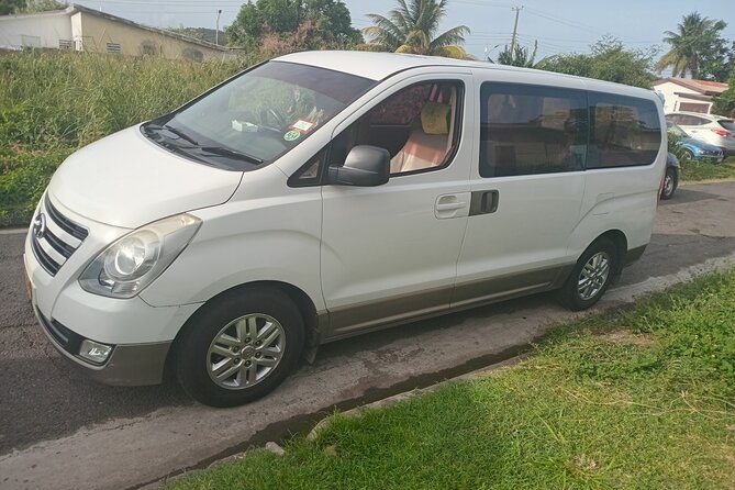 Basseterre Half Day Tour - South Friars Beach: the Atlantic and Caribbean nearly touching