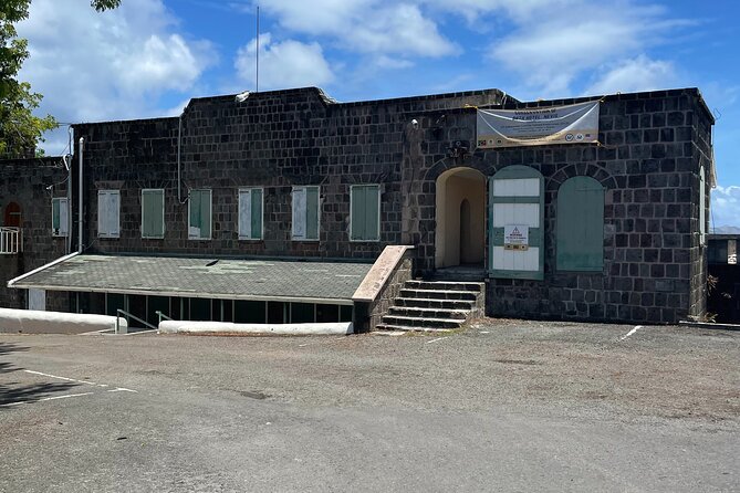 Nevis Panoramic Drive, Power Catamaran & Beach Experience - The return ride: coastal photos between Nevis and St Kitts