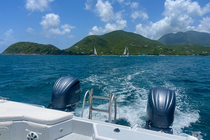 Private Power Catamaran Adventure in Saint Kitts and Nevis - The crew makes the difference on a private boat
