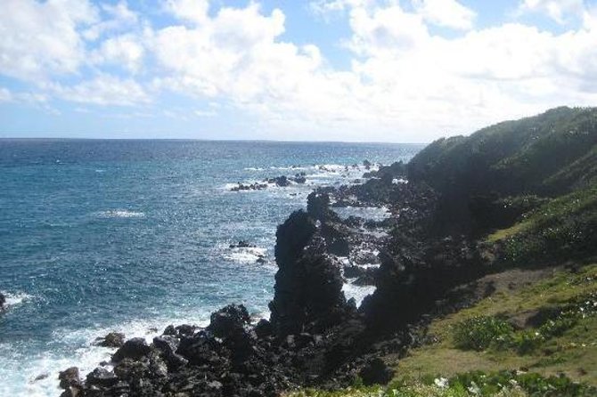 St Kitts 360 Island Sightseeing Tour - Fort Lands, hospital area, and the everyday edge of the island