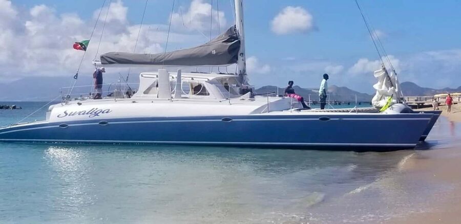 Two Islands One Paradise - The return sail to St Kitts, with tunes and a cold drink